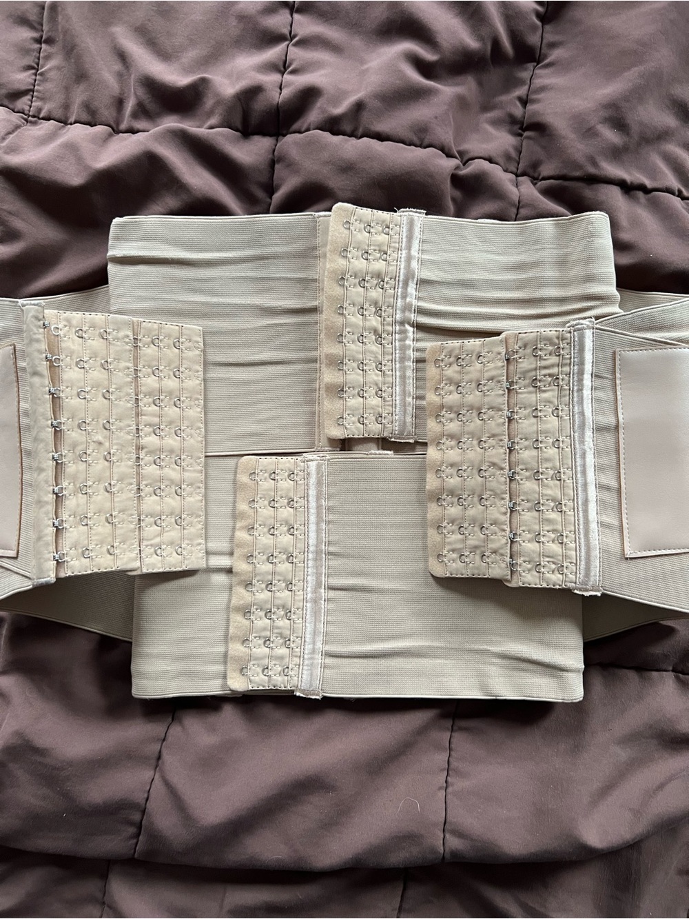 Invisible Velcro Hourglass Type Waist Trainer